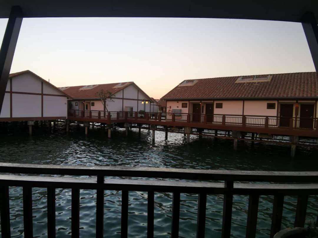 Water Chalet Port Dickson- Private Dış mekan fotoğraf