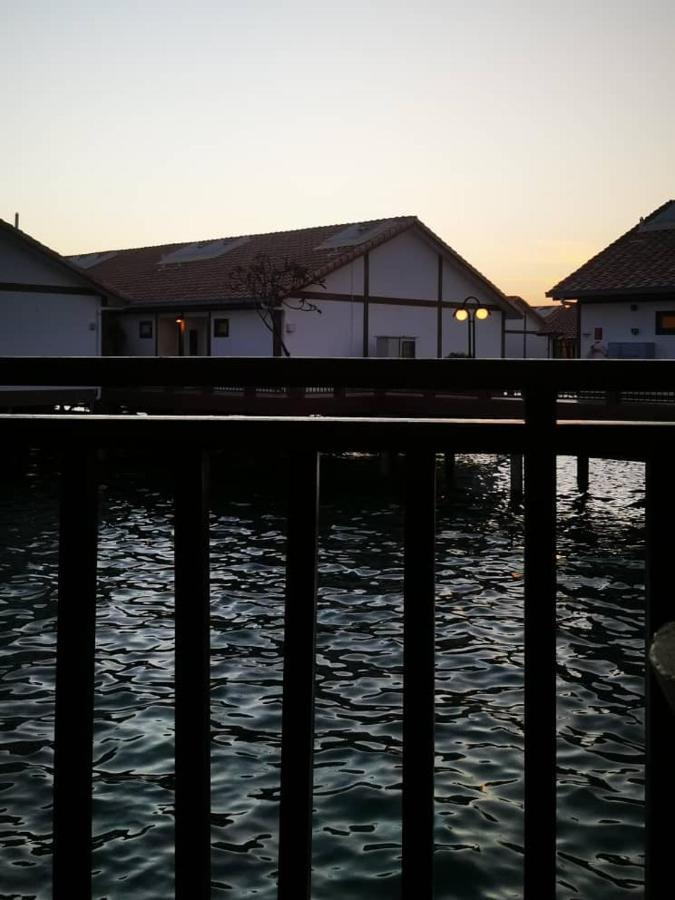 Water Chalet Port Dickson- Private Dış mekan fotoğraf